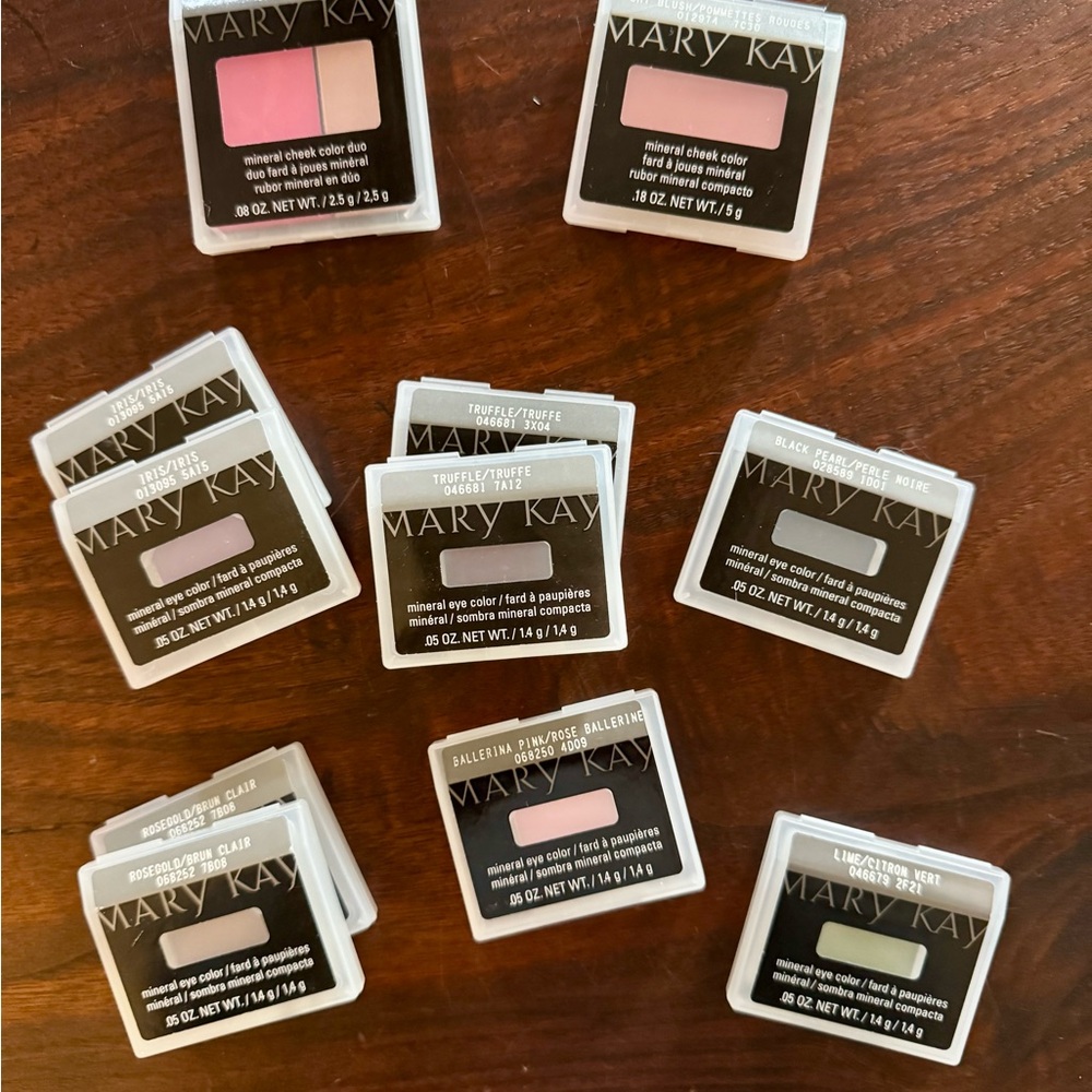 Mary Kay Mineral Eye Color Collection - plus Cheek Colors